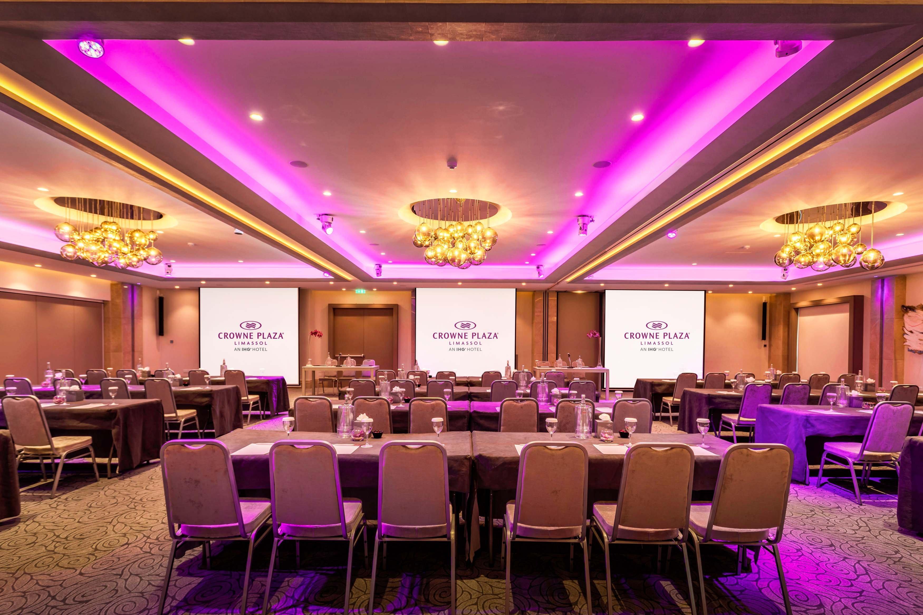Crowne Plaza Limassol By Ihg Exterior foto