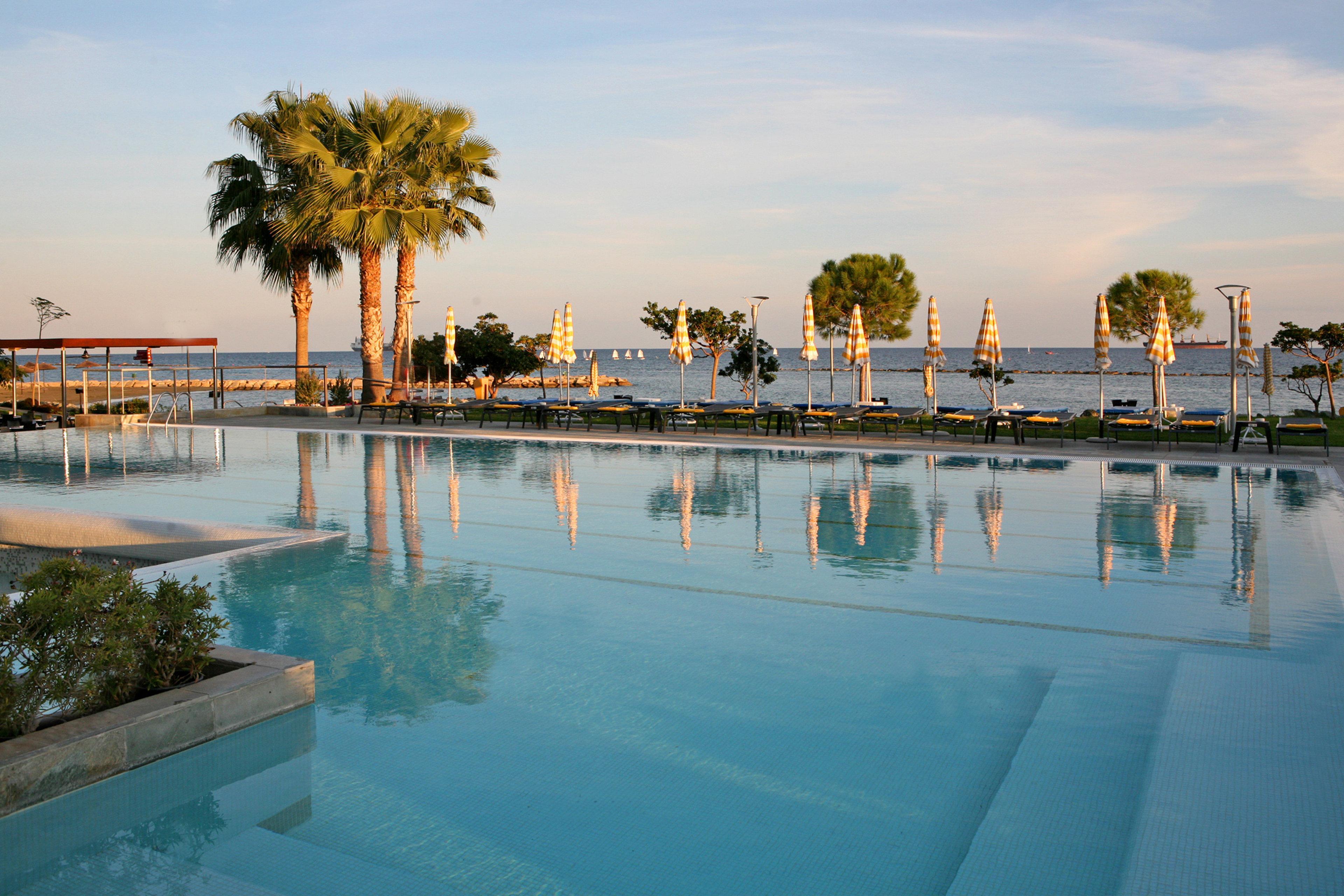 Crowne Plaza Limassol By Ihg Exterior foto