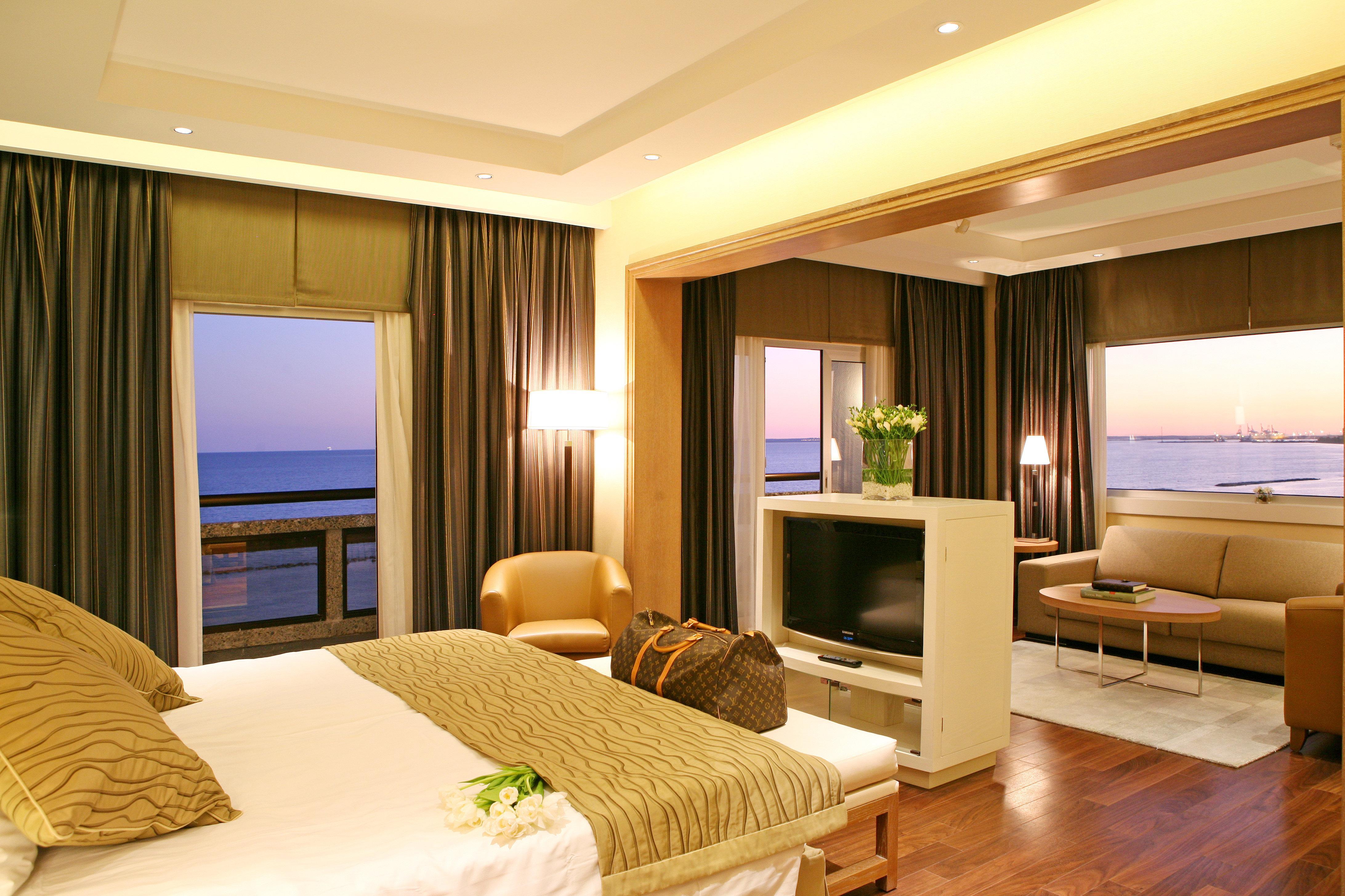 Crowne Plaza Limassol By Ihg Exterior foto